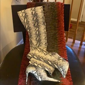 Steve Madden Thigh high boots